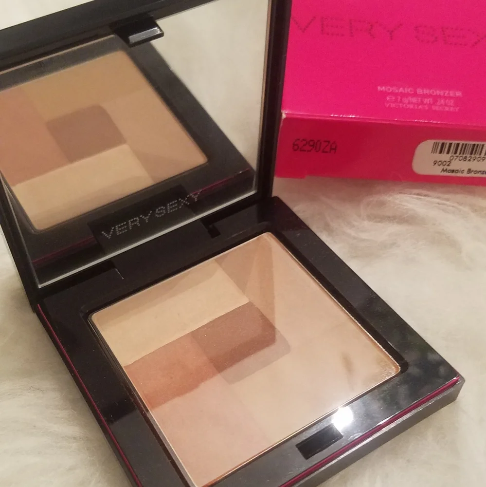🆕️RARE🆕 VS VERY SEXY MOSAIC BRONZER